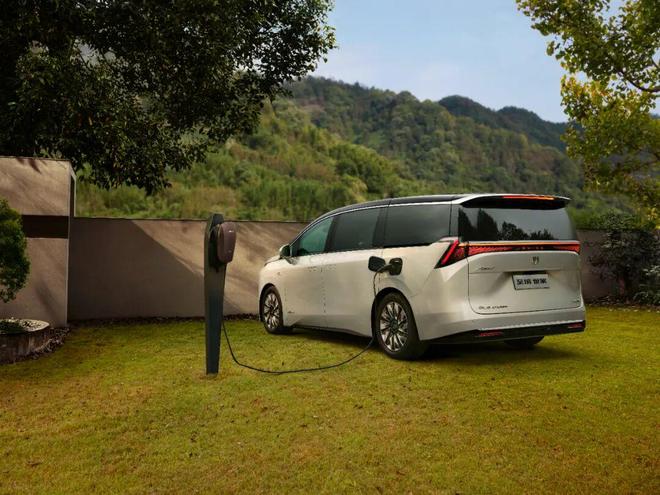 家上市4399万起焕新MPV豪华麻将胡了2试玩模拟器别克至境世(图20) 家上市4399万起焕新MPV豪华麻将胡了2试玩模拟器别克至境世(图20)